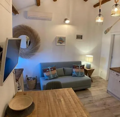 Piccolo Nido 로비니